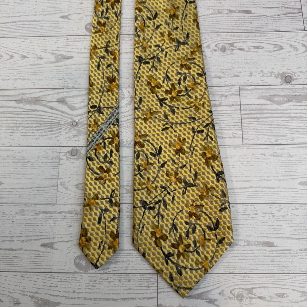 Ermenegildo Zegna, Yellow Floral, 100% Silk, Made in Italy, Designer‎ Neck Tie